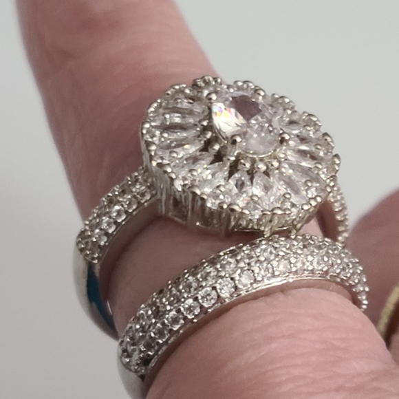 925 Stunning CZ Ring And Band Pave Wedding Engagement Sz 5 6 7 New SPARKLY - Picture 8 of 17